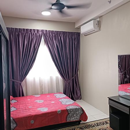 Aisy Homestay Putrajaya Cyberjaya Klia كامبونج دنغكيل المظهر الخارجي الصورة