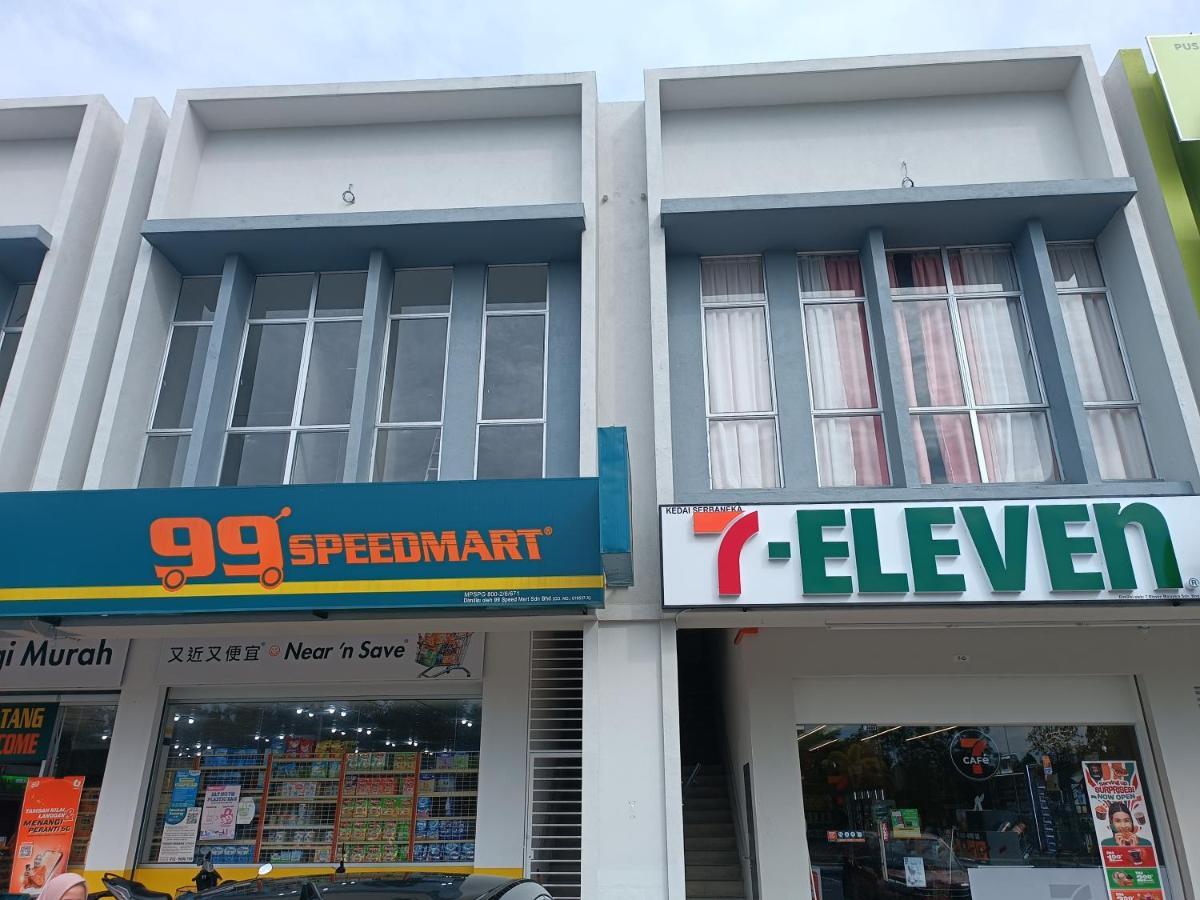 Aisy Homestay Putrajaya Cyberjaya Klia كامبونج دنغكيل المظهر الخارجي الصورة