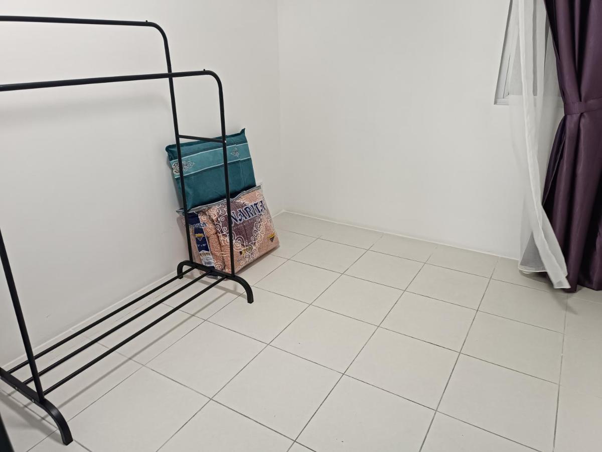 Aisy Homestay Putrajaya Cyberjaya Klia كامبونج دنغكيل المظهر الخارجي الصورة